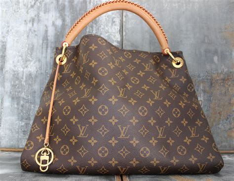 louis vuitton artsy handbag reviews